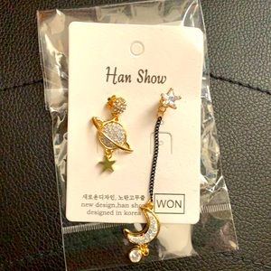 Asymmetrical moon and planet Earrings